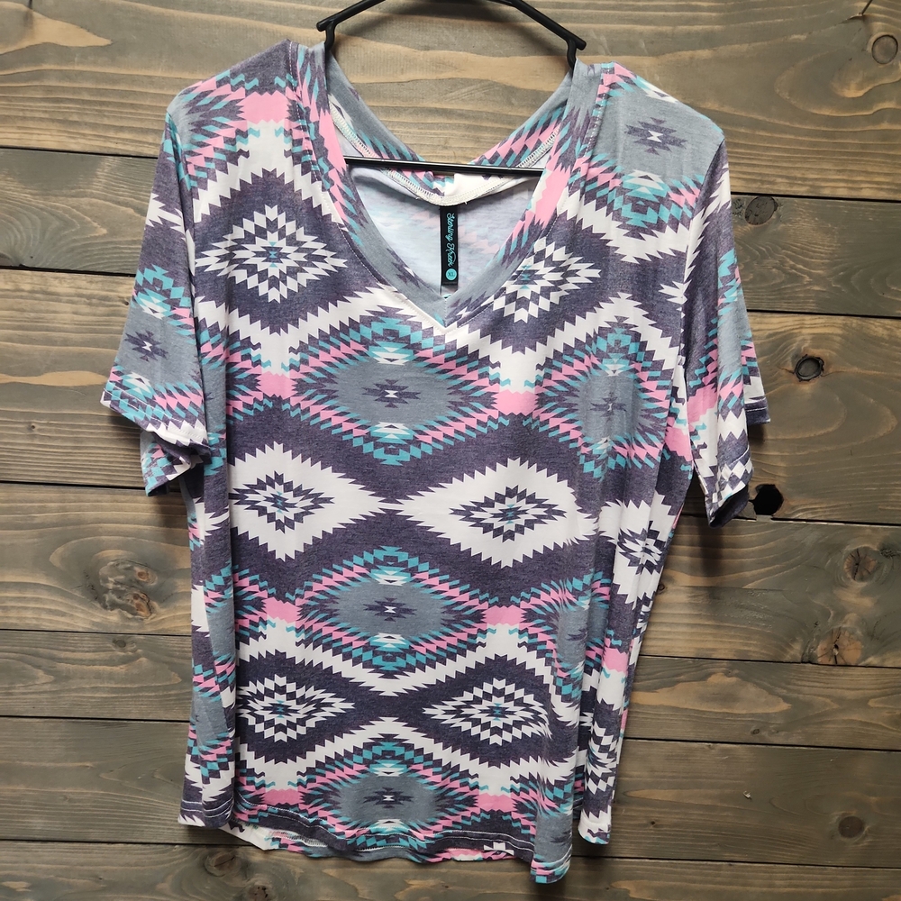 STERLING KREEK AZTEC PATTERN V NECK SHIRT XL
